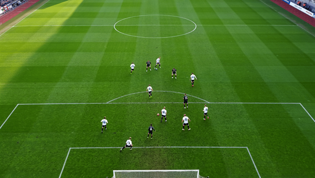 La formation 4-4-2 losange en football